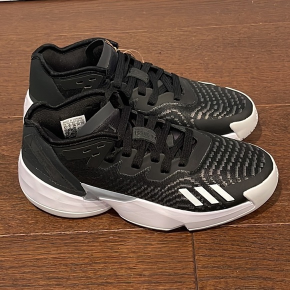 NWT Adidas Lightstream Kids D.O.N Issue 4 Basketball Black Sneakers Size 5.5 - Picture 4 of 8